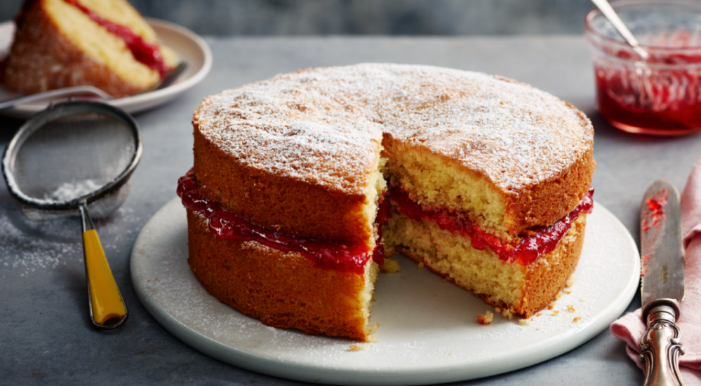 Jams, jellies, preserves, jelly, other uses jams, uses of jellies, what to use with jams, what to use with jellies, jams Cottagecore uses, Cottagecore aesthetic, how do I live a Cottagecore life, cottagecore recipes, easy cottagecore recipes, cottagecore food list, how to make jam, jam making kit, 